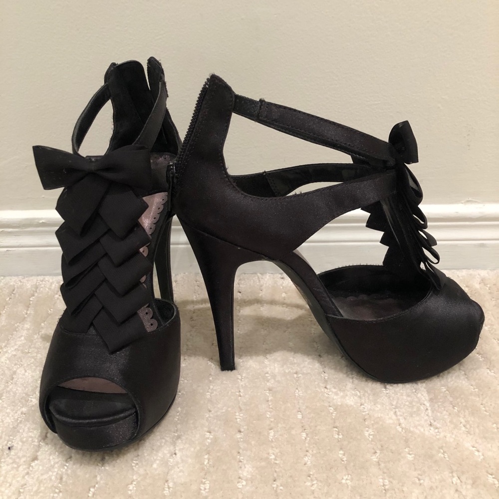 Satin bow heels
